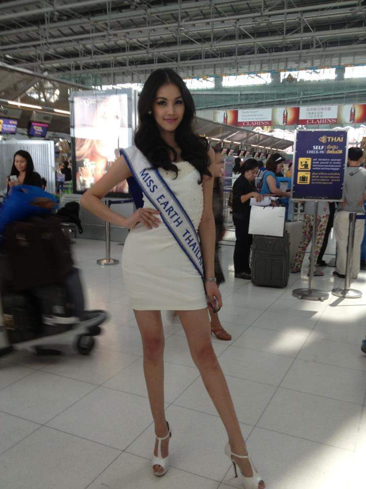 Waratthaya Wongchayaporn-Miss Thailand Earth 2012 (3)