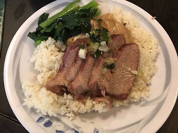 〈台北頂好商圈〉老友記 〈台北頂好商圈〉老友記