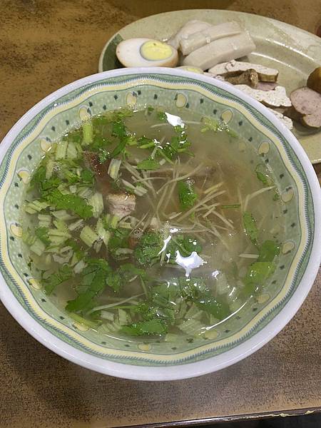 [食記] 台北 松山 船軒鄉村冬粉鴨煙燻魯味