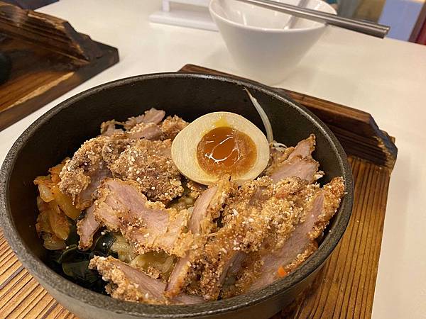 [食記] 台北車站 石石香拌