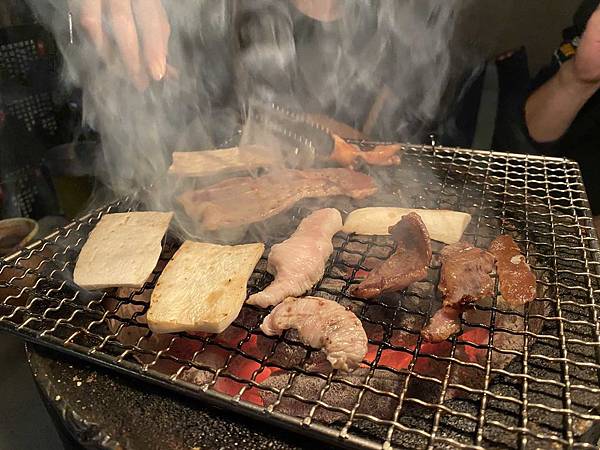 [食記] 台北 東區 火之舞蓁品燒