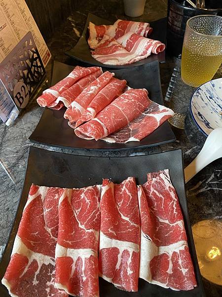 [食記] 台北 中山 石撈麻辣火鍋