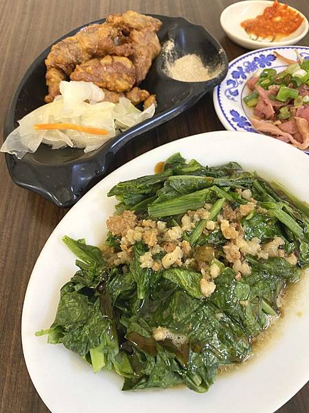 Fw: [食記] 宜蘭 礁溪 礁溪肉捲排骨酥麵