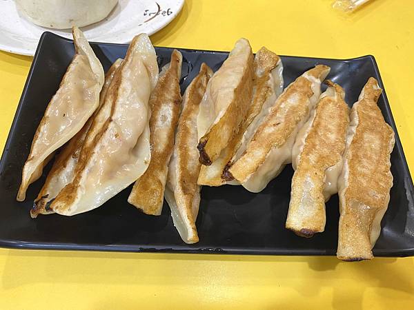 Fw: [食記] 新北 板橋 黃金傳奇鍋貼