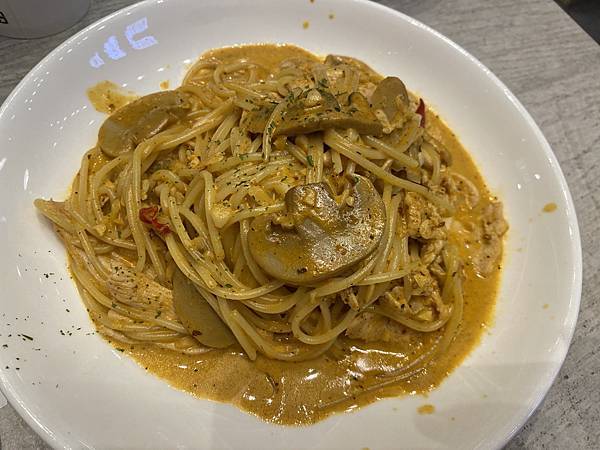 [食記] 台北 松山 創義麵