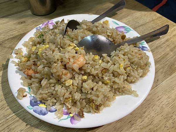 [食記] 新北 新莊 後港一路蝦仁炒飯