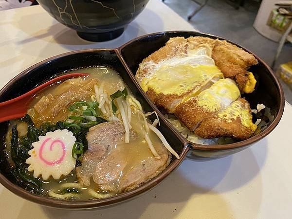 [食記] 台北 士林 二子山拉麵