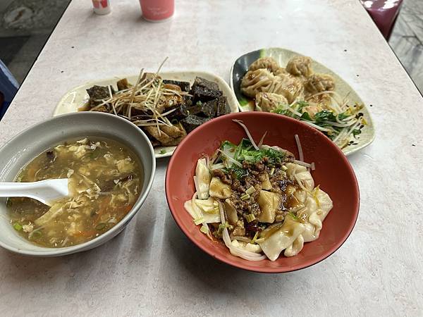 [食記] 台北 大安 建國精緻雲吞料理