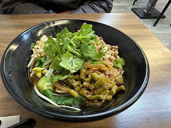 [食記] 新北 板橋 一碗麵福州拌麵