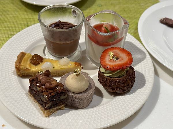 [食記] 台北 大直 palette彩匯自助餐廳