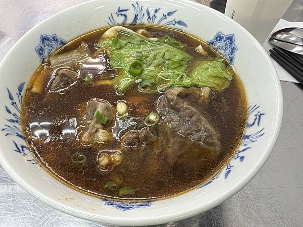 [食記] 新北 板橋 老王原汁牛肉麵