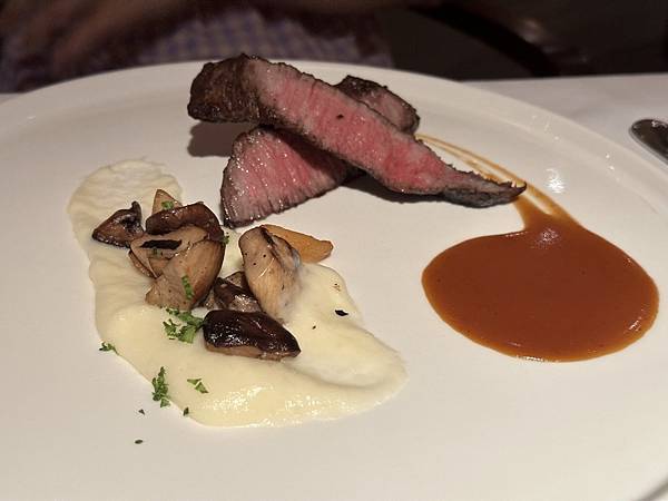 [食記] 台北 中山 歐華地中海牛排