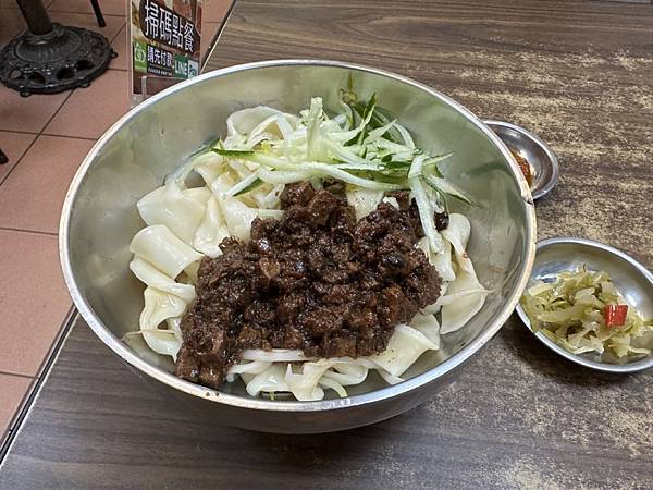 [食記] 台北 士林 王艇長酢醬麵