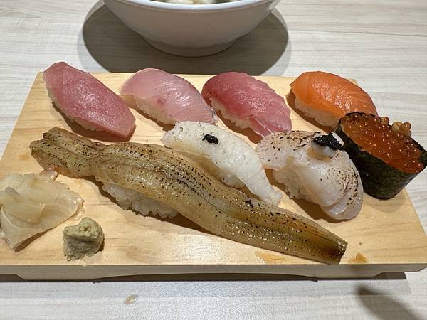 [食記] 台北 大安 136海鮮麵