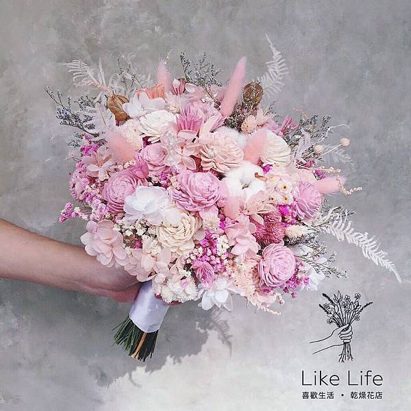 永生花捧花-粉色永生花捧花設計-喜歡生活乾燥花店 永生花捧花-粉色永生花捧花設計-喜歡生活乾燥花店