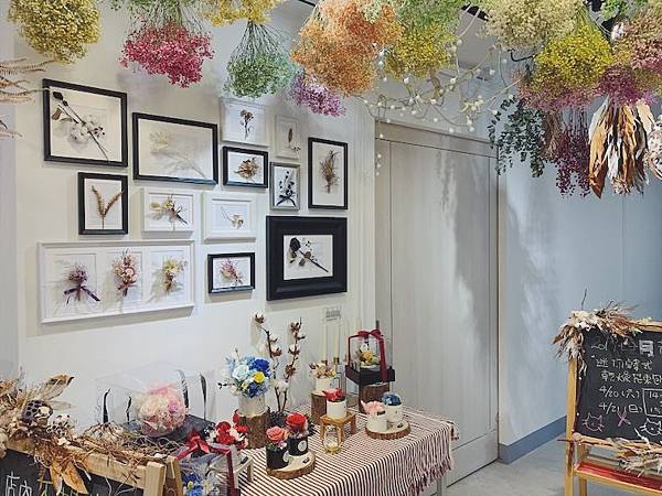 母親節乾燥花推薦台 送媽媽康乃馨 祝福媽媽永遠年輕 母親節乾燥花束 母親節乾燥花推薦台 送媽媽康乃馨 祝福媽媽永遠年輕 母親節乾燥花束