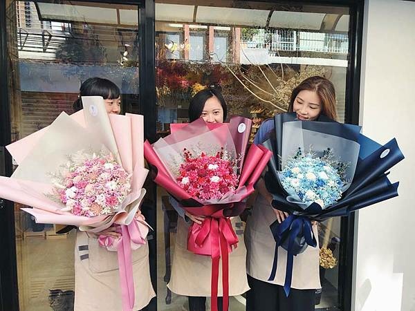 送花到彰化的服務,喜歡生活乾燥花店,花藝作品.jpeg 送花到彰化的服務,喜歡生活乾燥花店,花藝作品.jpeg