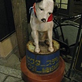 狗狗雕像