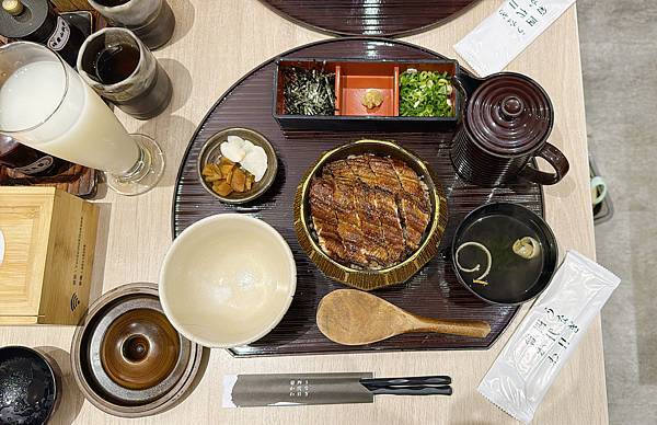 【台北餐廳】日本米其林推薦！來自名古屋的炭火鰻魚專賣．四代目