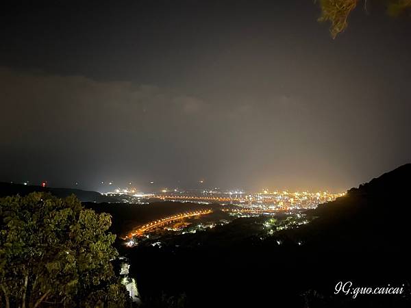 《咖啡》新北市觀音山【嵐天咖啡廳】❤景觀下午茶。私房景點☺