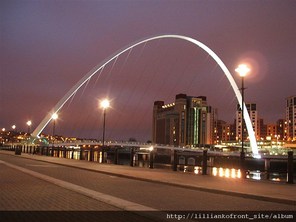 Millennium Bridge(ISO 400)