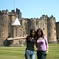 Lillian,Cynthia&CastleAlnwick