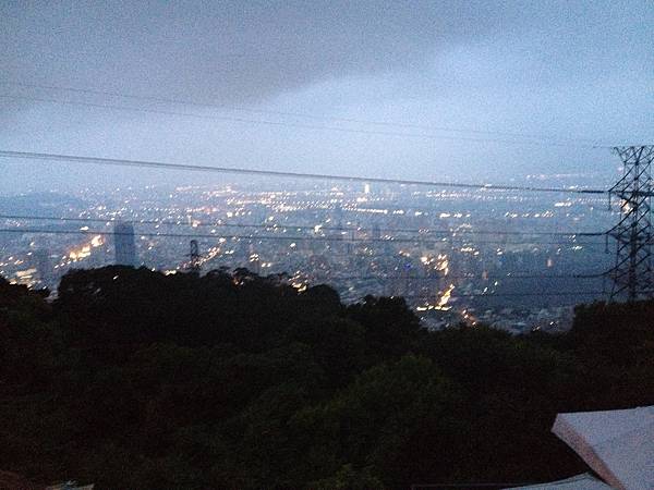草山夜未眠