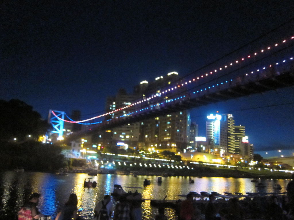 20140720碧潭夜景 (1).JPG