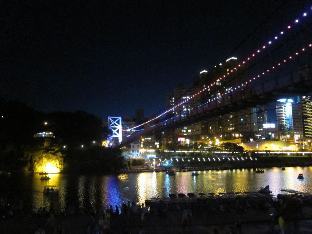 20140720碧潭夜景 (11).JPG