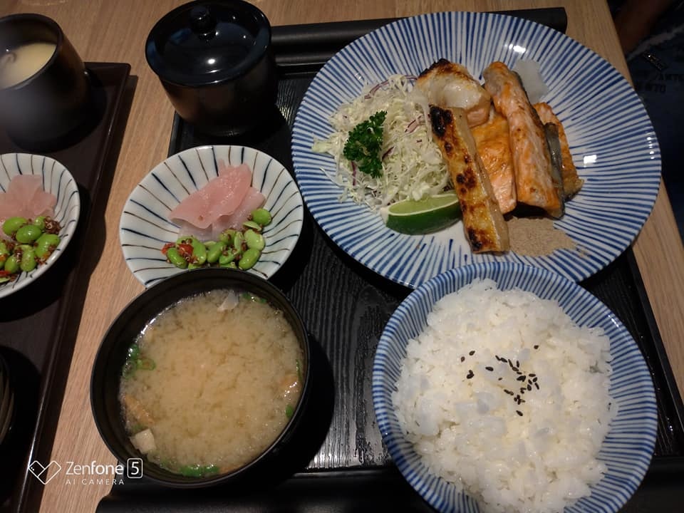 20190618尺八魚場鮭魚鰭定食