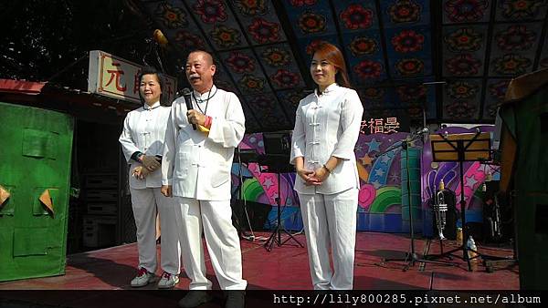 恭祝天父至尊地母娘娘聖誕萬壽— 在岡山交流道 (6).jpg