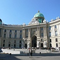 霍夫堡（Hofburg）的米榭爾門，是壯麗的巴洛克樣式