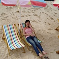 金沙灘上的海灘椅..