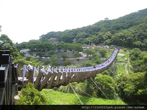 白石湖吊橋