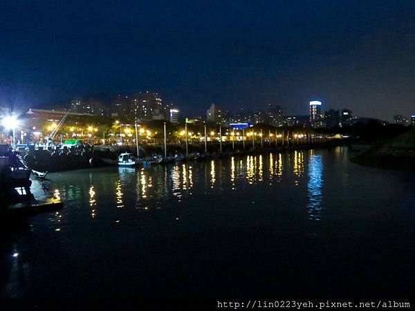 淡水河畔夜景