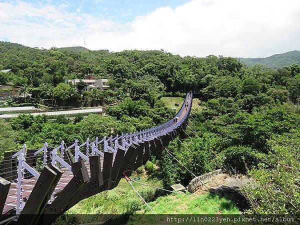 白石湖吊橋