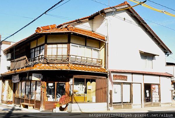 山陰小京都（倉吉白壁土蔵群）108-9/26