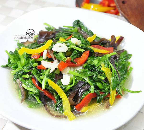 川燙彩椒豆苗 川燙彩椒豆苗