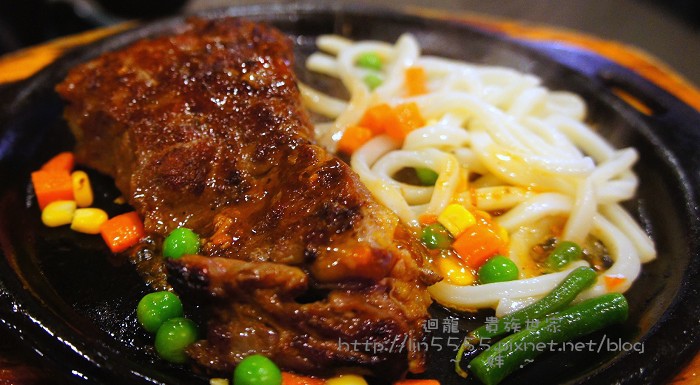 桃園龜山迴龍貴族世家鮮饌館,牛排變配角,吃到飽現做的好滋味 @ :: 痞客邦 ::