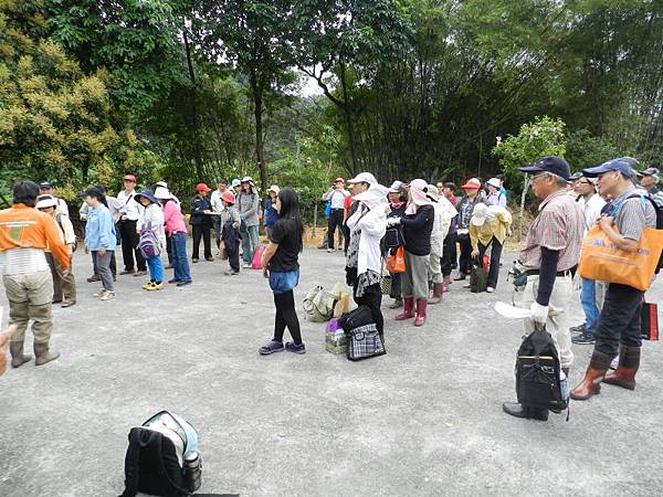 20140419宜蘭邱錦和老師農場之旅 (1).JPG