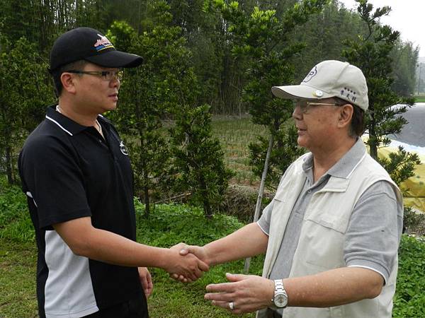 20140420李天羽部長參訪開勤有機農場 (42).JPG