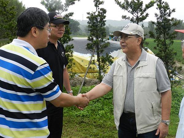 20140420李天羽部長參訪開勤有機農場 (43).JPG