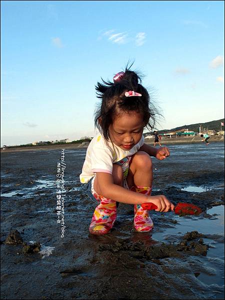2011-0926-新竹-香山濕地挖蛤蜊 (17).jpg
