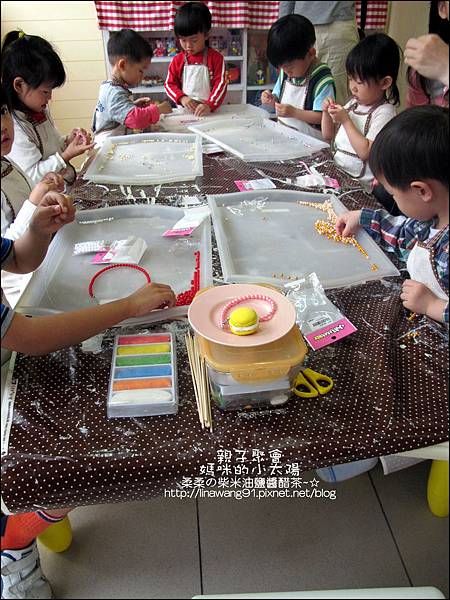 媽咪小太陽親子聚會-法國-馬卡龍-2011-0502 (10).jpg