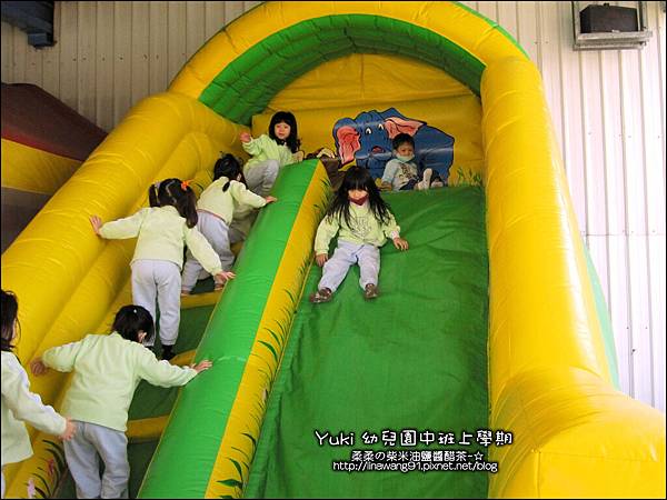 2012-1212-幼稚園中班上學期-農場生活-Yuki 4Y11M-戶外教學-巷弄田園 (2)