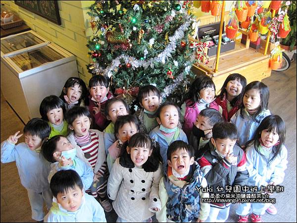 2012-1212-幼稚園中班上學期-農場生活-Yuki 4Y11M-戶外教學-巷弄田園 (3)