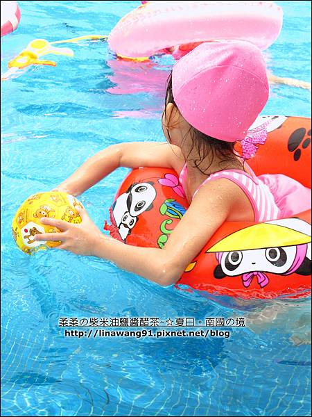 2013-0613-墾丁凱撒大飯店-椰林泳池 (5)