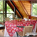 油桐花坊閣樓內.jpg
