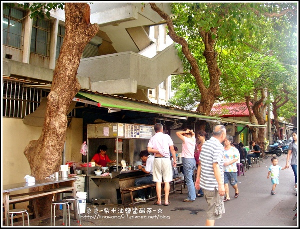 大樹下黃媽媽麵店側面照.jpg