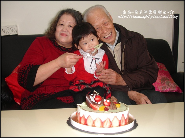 RT生日蛋糕2009-1226 (14).jpg